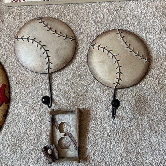 Baseball decor - Picture 4 of 5